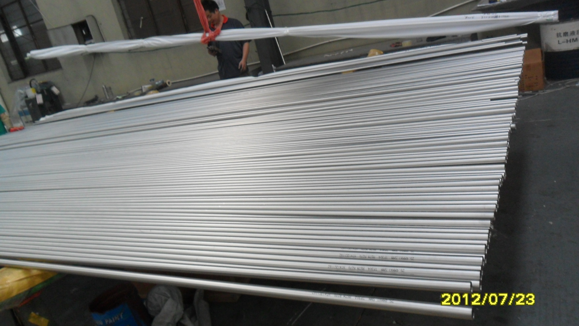 316不锈钢管耐用和几乎无需要维护表面的特性极其受青睐(图1)